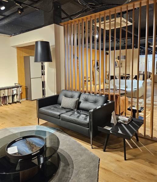 Mobilier d'exposition à prix exceptionnel, Showroom443 renouvelle son showroom