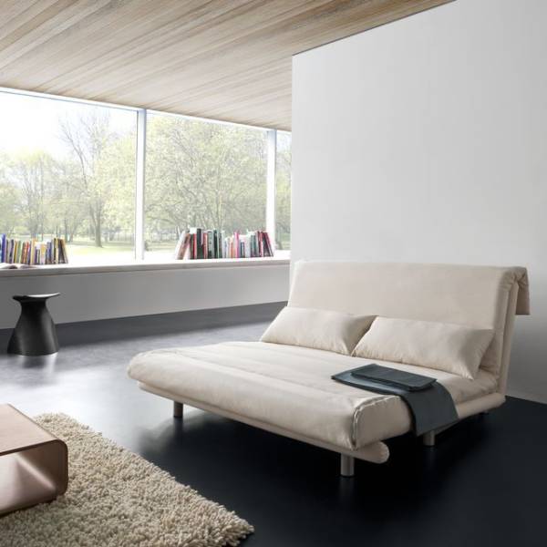 Canapé lit design en alcantara chez Showroom443 à Nîmes dans le Gard