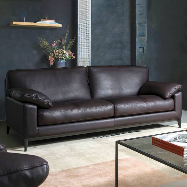 Le canapé haut de gamme MATEO un intemporel de la collection DUVIVIER sur Nîmes dans le Gard