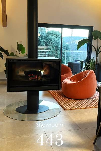 Un salon contemporain et moderne pensé par notre décorateur chez Showroom443