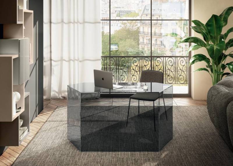 Bureau en verre design pour un intérieur chic et moderne à Nîmes