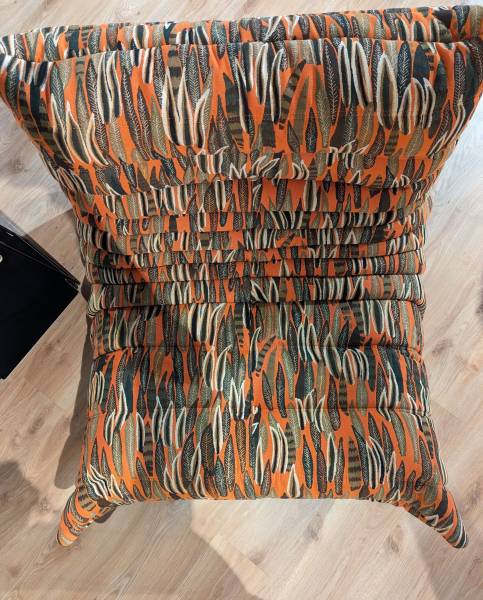 La chauffeuse TOGO de la marque Ligne roset série ultra limitée à Nîmes