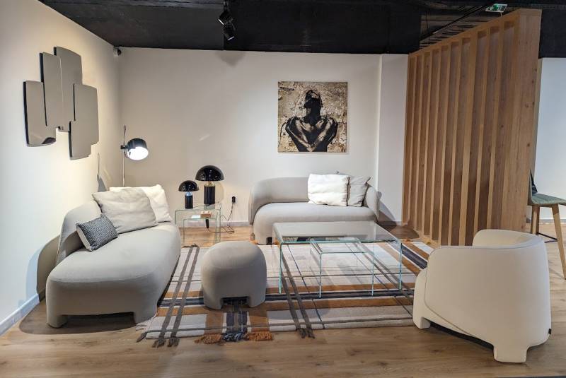 Ensemble Canapé, méridienne et fauteuil arrondis contemporain près de Montpellier