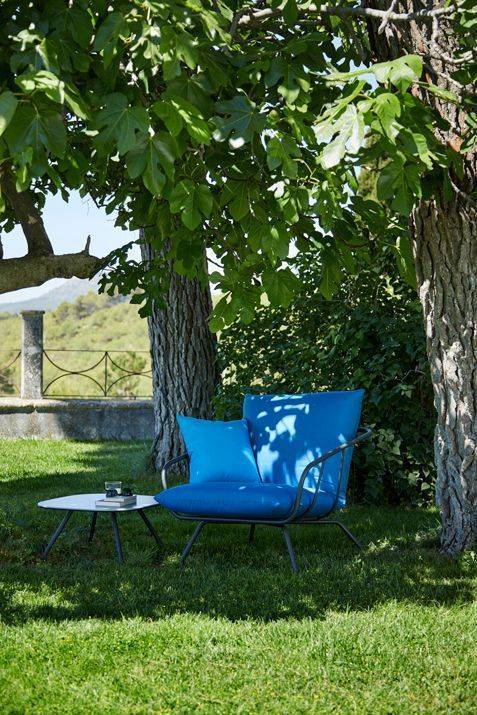 Fauteuil de jardin en aluminum Nansa de la marque Musola chez Showroom443 à Nîmes
