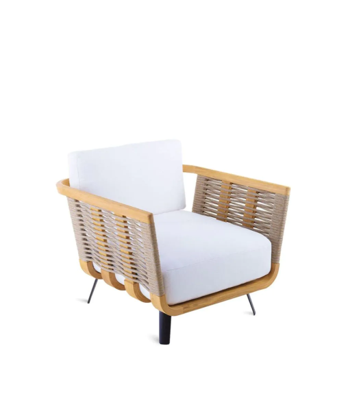Fauteuil d'extérieur en bois Welcome Unopiù pour un style élégant et cosy près de Montpellier