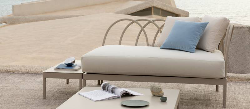 Meubles de jardin design pour votre un extérieur moderne dans votre Showroom443 de Nîmes