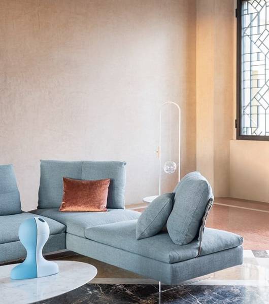 Le canapé tendance et confortable italien LIMES NEW de la marque SABA chez Showroom443 près de Montpellier