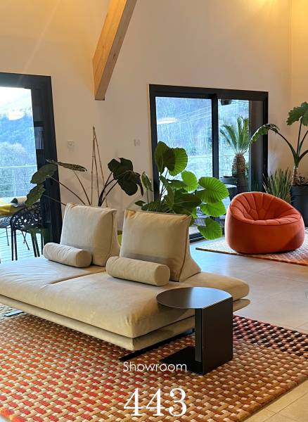 Un salon contemporain et moderne pensé par notre décorateur à Nîmes