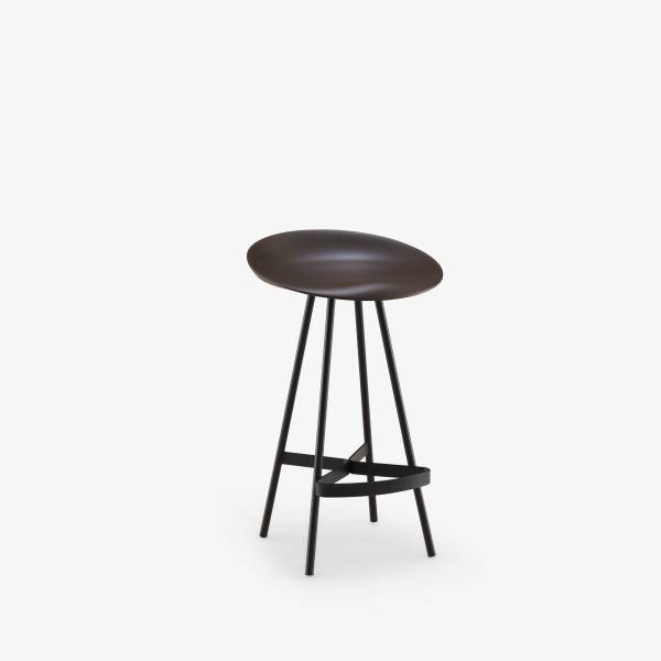 Un tabouret design et confortable pour votre ilot de cuisine chez Showroom443 à Nîmes
