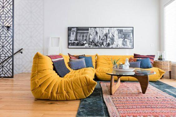 composition d'angle du canapé design TOGO LIGNE ROSET chez Showroom443 à Nîmes proche d'Uzès