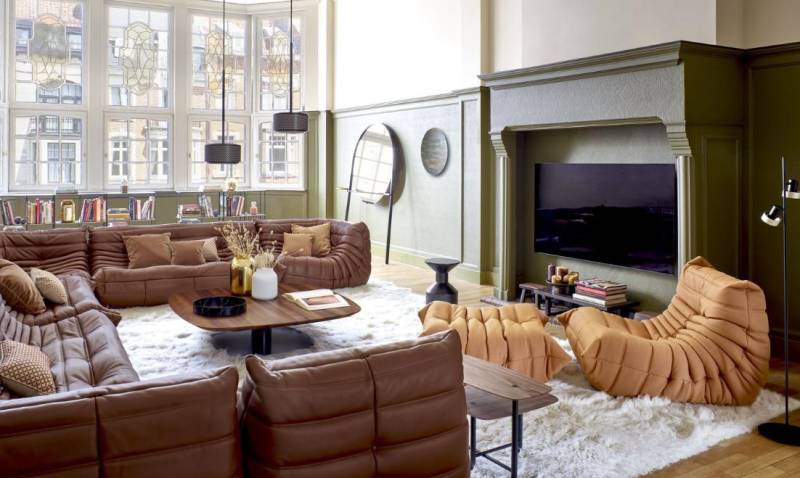 canapé en cuir sur mesure et confortable TOGO de Ligne roset à Nîmes