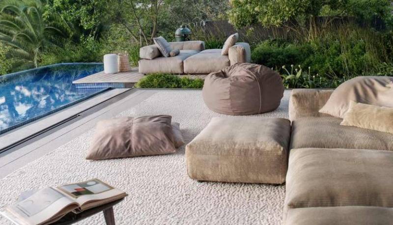 canapé modulable et pouf VETSAK outdoor sur Nîmes proche de Montpellier